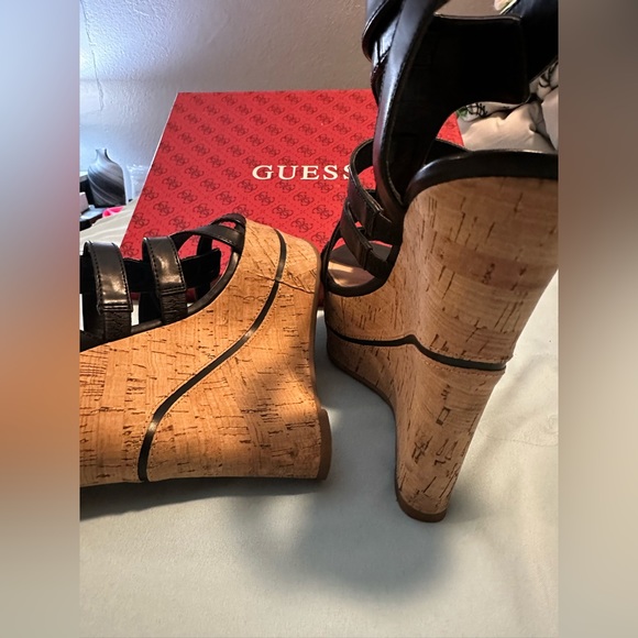 Guess Wedges - Picture 5 of 9